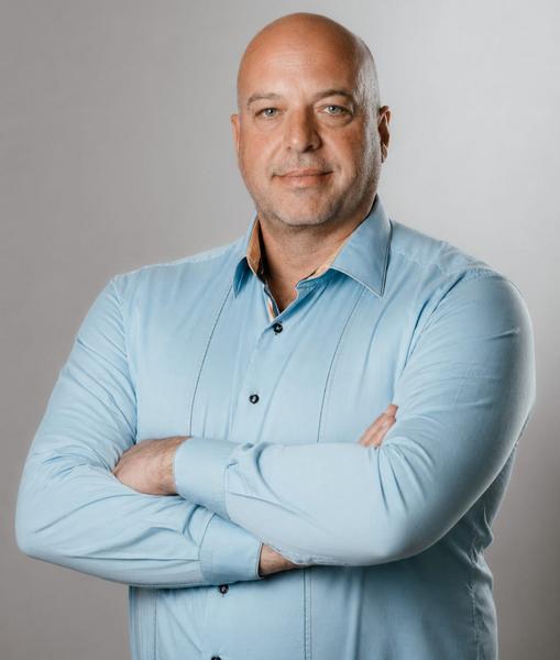 Marcus Stuben, estate agent