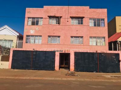 Apartment / Flat For Sale in Lorentzville, Johannesburg