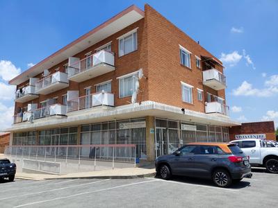Apartment / Flat For Rent in Gillview, Johannesburg