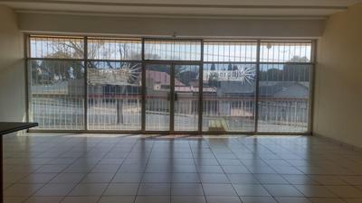 Commercial Property For Rent in Gillview, Johannesburg