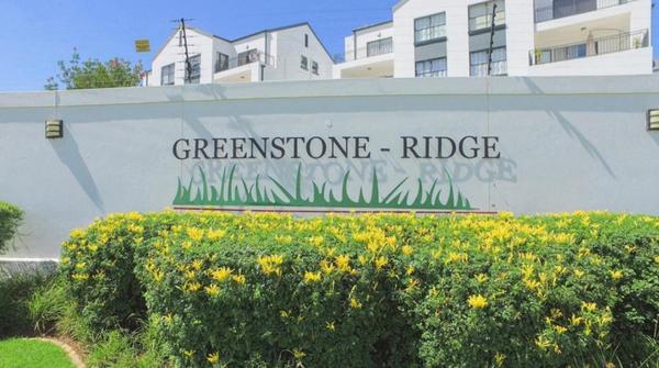 Apartment / Flat For Sale in Greenstone Hill, Edenvale