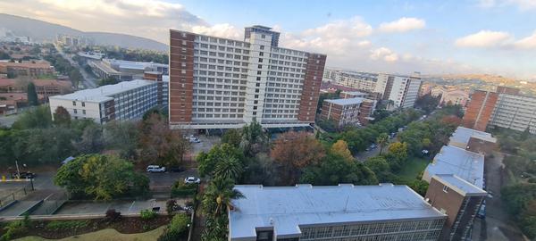 Apartment / Flat For Sale in Bedford Gardens, Bedfordview